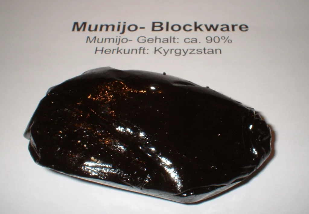 Mumijo (shilajit) resin chunks in blockware form for dosing